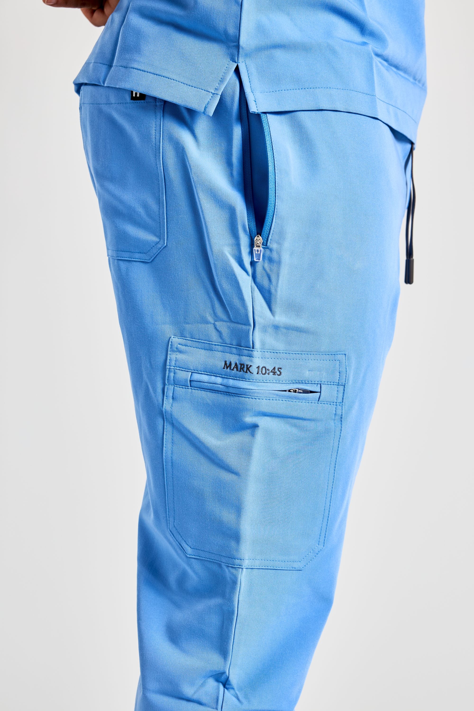COVERED IN CEIL BLUE SCRUB SET